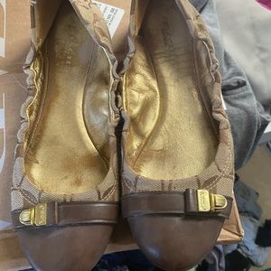 Coach flats